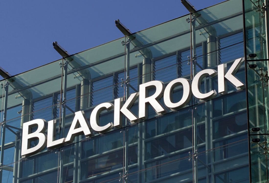 ブラックロックCEO、米ドルがビットコインに世界準備通貨としての地位を奪われる恐れがあると警告| NEXTMONEY｜仮想通貨メディア