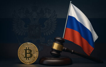 ロシア国旗、ビットコイン、裁判官の木槌を配置した仮想通貨規制を象徴する画像