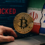 仮想通貨とイラン・イスラエルの国旗を背景にしたハッキング被害を示すリアルな構成イメージ