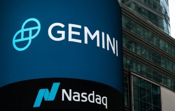 ジェミニのロゴとナスダック取引所を象徴するイメージ写真、仮想通貨取引所のIPOを表現