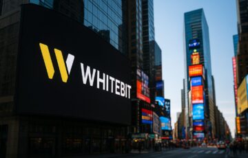 ニューヨーク・タイムズスクエアに表示されたWhiteBITロゴの大型デジタル看板