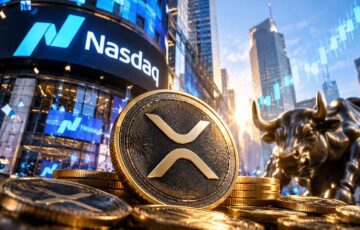 ナスダック市場の建物を背景に、XRPのコインと強気相場を象徴する雄牛を描いたイメージ