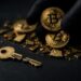 破壊された鍵と仮想通貨の損失を象徴するイメージ