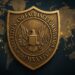 SECが設立した国境を越えたタスクフォースを象徴するデジタルイラスト。地球儀と司法の天秤が強調されている。