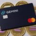 ジェミニが発表したソラナステーキング対応クレジットカードをイメージしたデジタルビジュアル。ブロックチェーンと金融の融合を象徴する構図。
